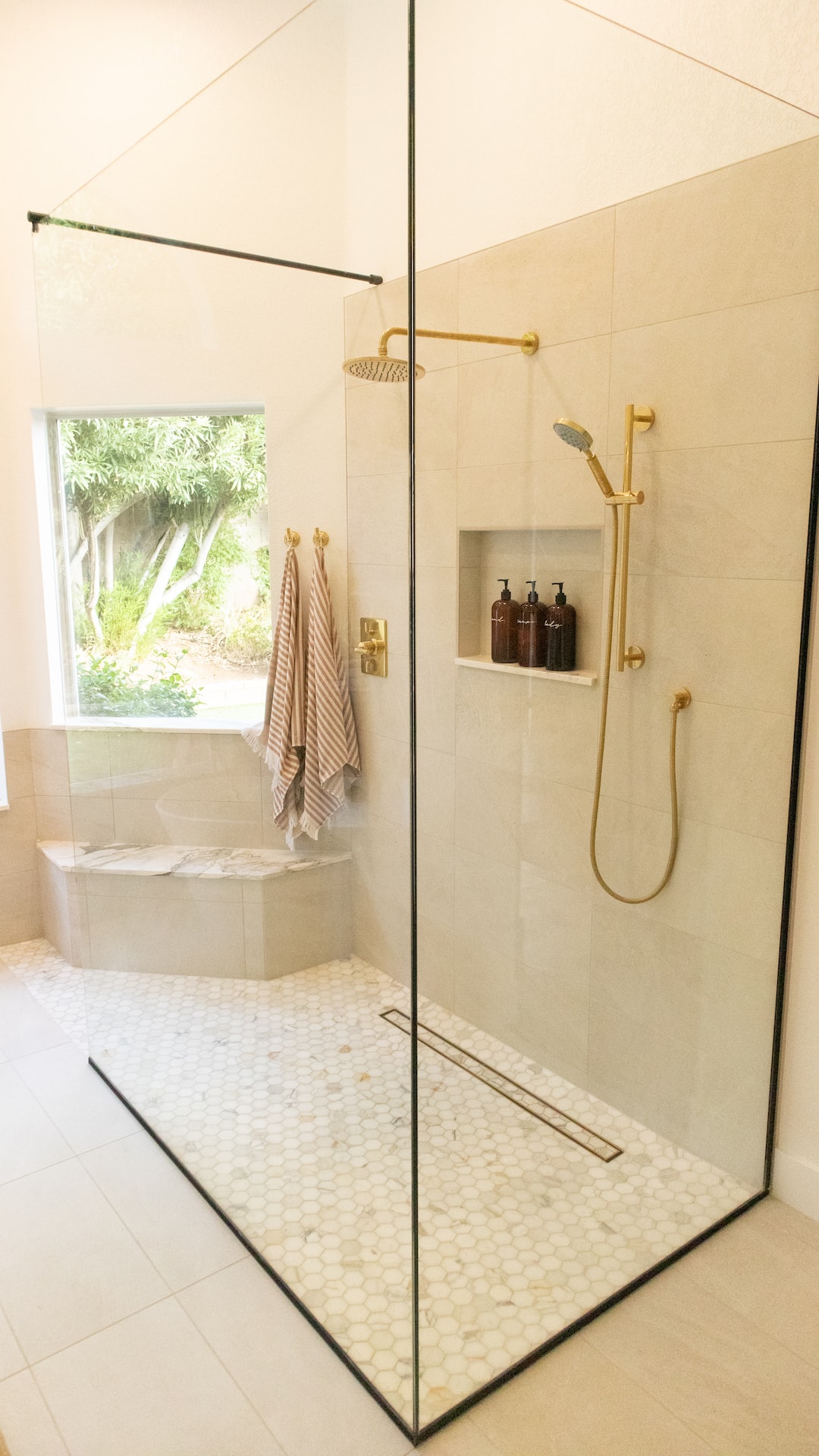 Single Panel Granite Showers in Maple Valley